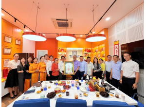 ĐOÀN LÃNH ĐẠO PHƯỜNG BÌNH LỢI TRUNG ĐẾN THĂM, CHÚC MỪNG NĂM MỚI CÔNG TY CỔ PHẦN GIÁO DỤC GNP 