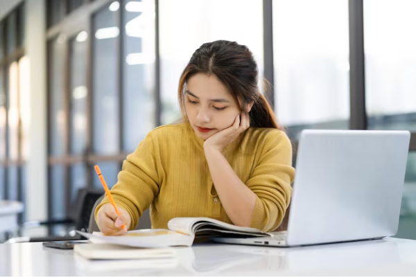 Luyện Đề Mỗi Ngày Cùng Test Practice