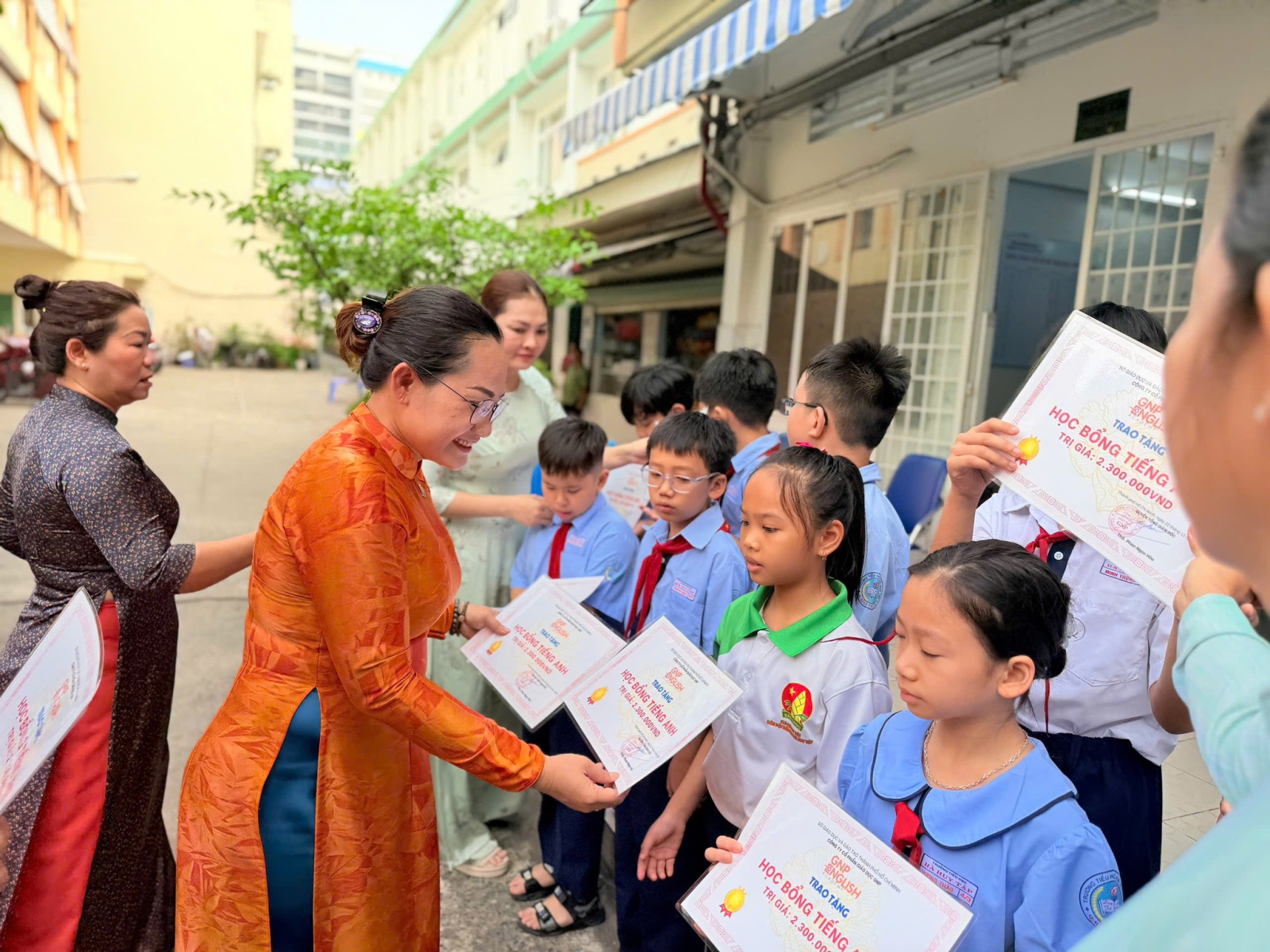 ĐỒNG HÀNH - TÀI TRỢ CÙNG LIÊN HOAN PHIM KHOA HỌC “NGHỀ XANH” 